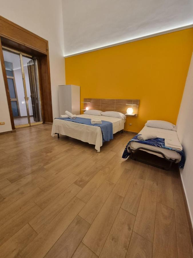 Il Nido Central Flat Бари Екстериор снимка