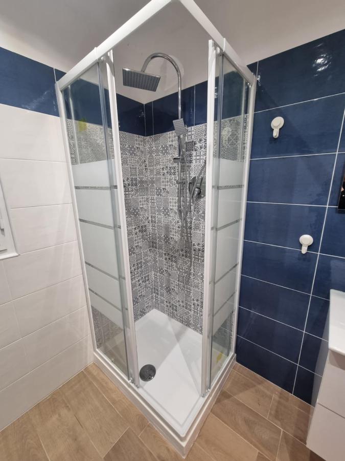 Il Nido Central Flat Бари Екстериор снимка