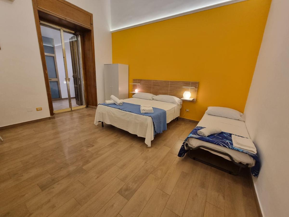 Il Nido Central Flat Бари Екстериор снимка